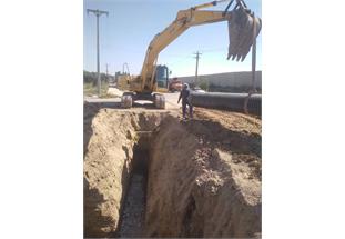 اصلاح ۳۰۰ متر خط فاضلاب در منطقه مویلحه ویس برای آمادگی در برابر بارندگی‌های پیش‌رو