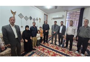 دیدار مدیرعامل آبفا اهواز با خانواده همکار زنده‌یاد خالد سرخه