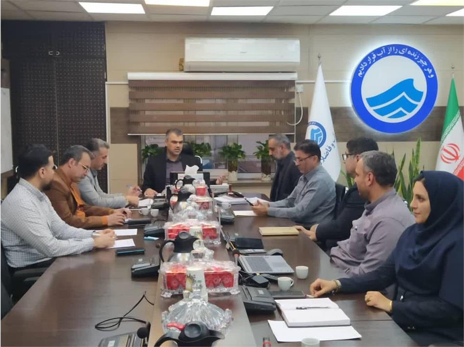 نشست سرعت‌بخشی به پایان پروژه‌های آب شهرها و روستاهای اهواز