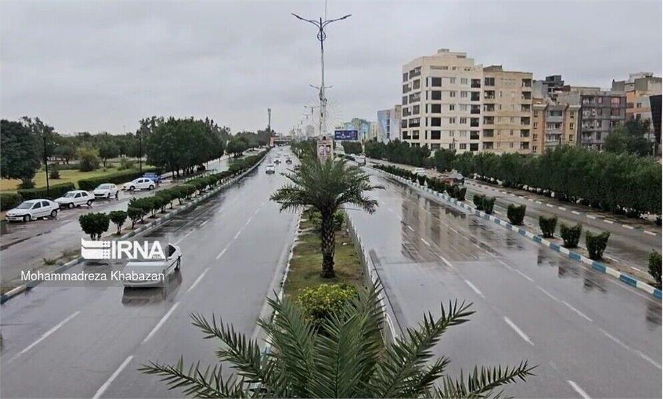 دفع آب‌های سطحی توسط ایستگاه‌های پمپاژ فاضلاب شرکت آبفا اهواز